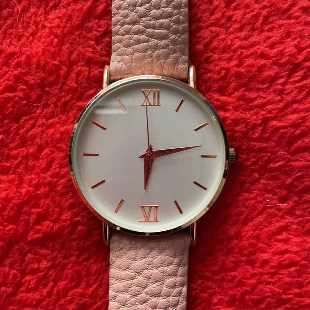 Light pink watch - Picture 2 of 5